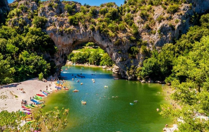 Gite Le Tilleul Vallon Pont D'Arc Екстериор снимка